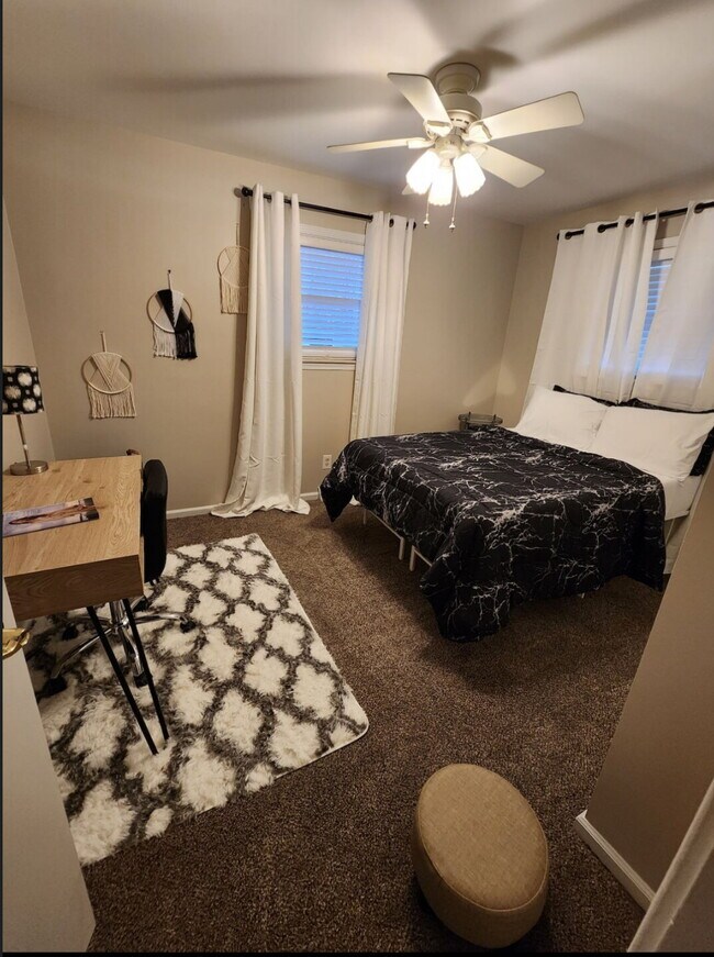 Foto del edificio - Spacious 3 Bedroom, 2.5 Bath Home Saginaw ...