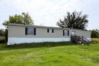 Building Photo - 2360 Tuna Ln