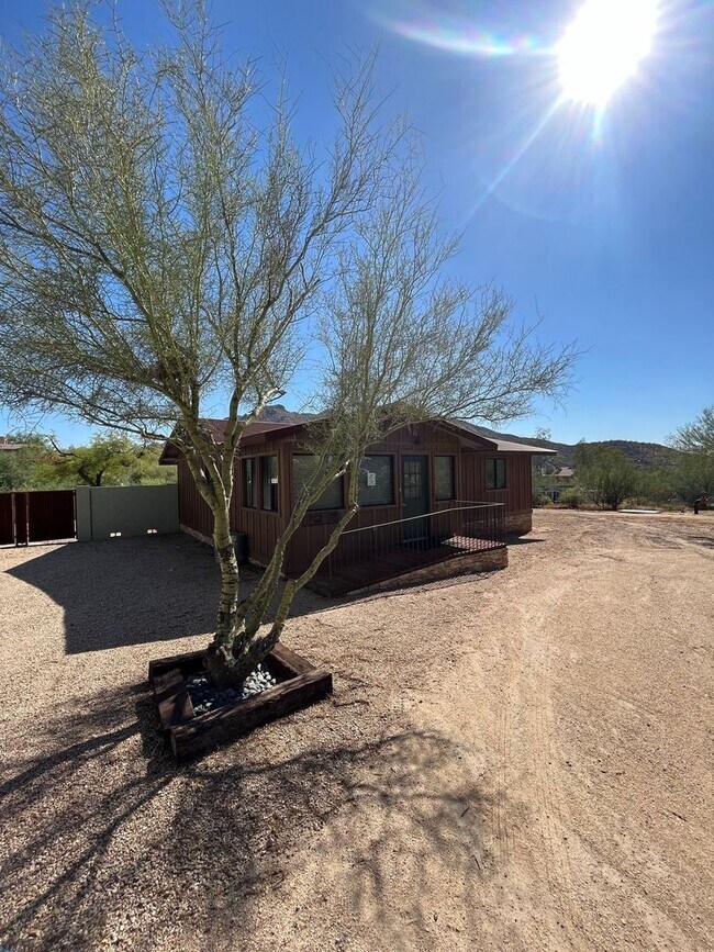 Foto del edificio - 7017 E Bella Vista Dr