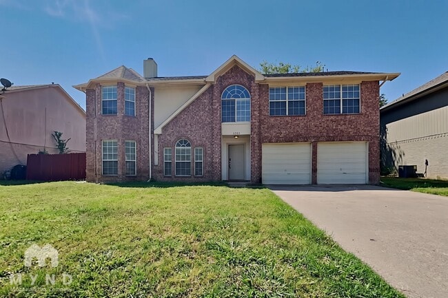 Building Photo - 3205 Meadowview Dr