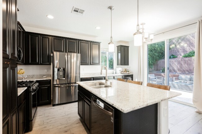 Building Photo - 7333 Chesapeake Cove St