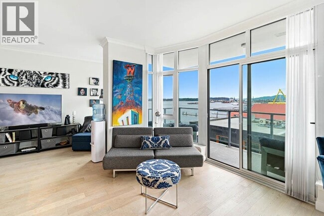 Building Photo - 175 Victory Ship Way