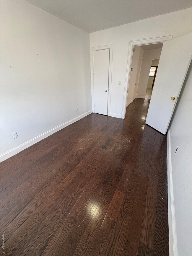 Foto del edificio - 1826 Mulford Ave