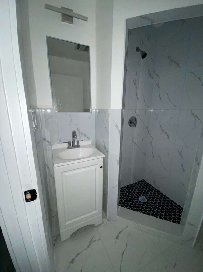 Foto del edificio - 25 Riverview Pl