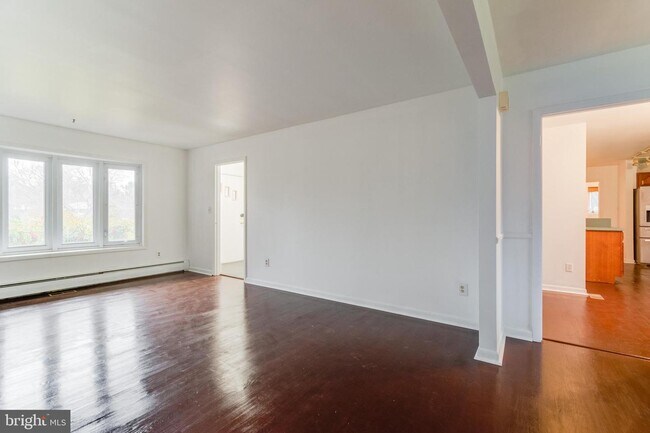 Building Photo - 3487 Walker Dr