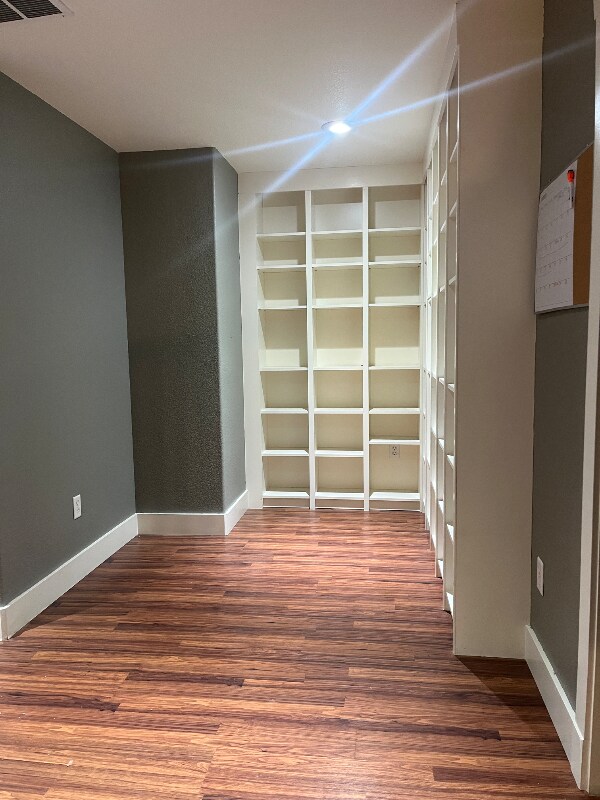 Foto del edificio - 6806 W 3rd St