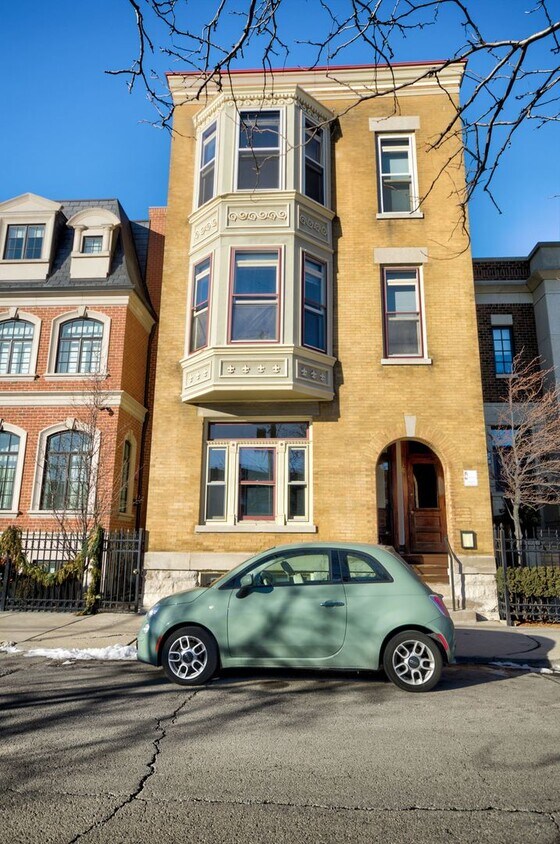 Foto principal - 638 W Drummond Pl
