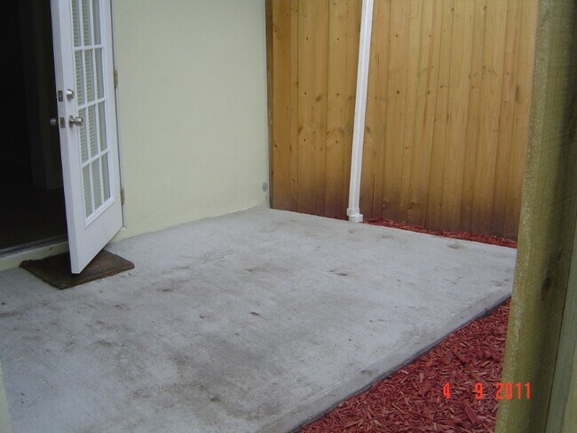 Foto del edificio - 233 Gatewood Dr