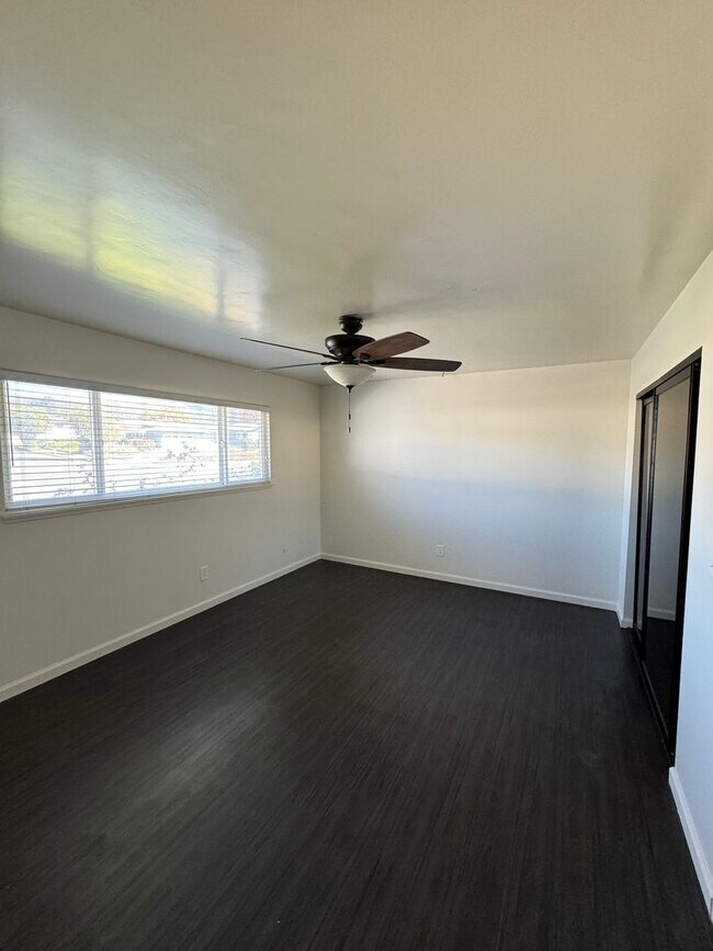 Building Photo - Great one story home in East Ventura