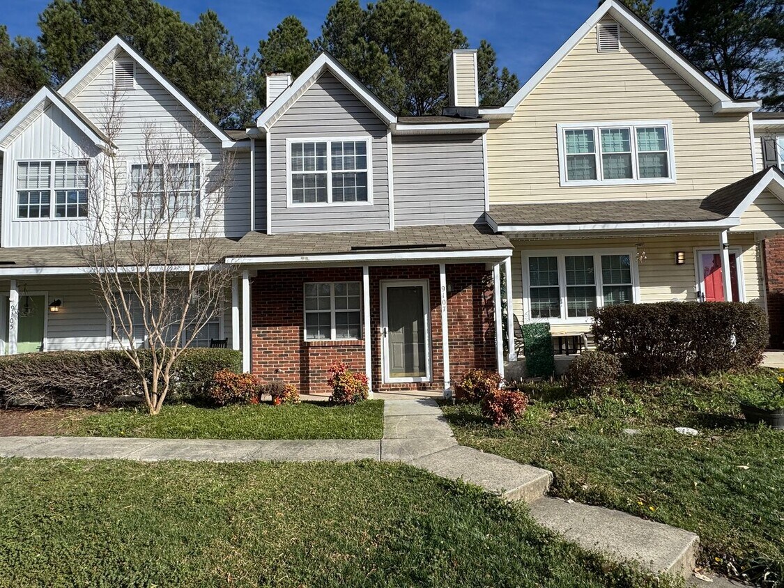 Foto principal - 9107 Charminster Ct