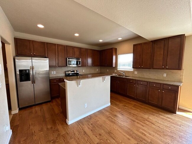 Building Photo - 9415 Torecco Ct.