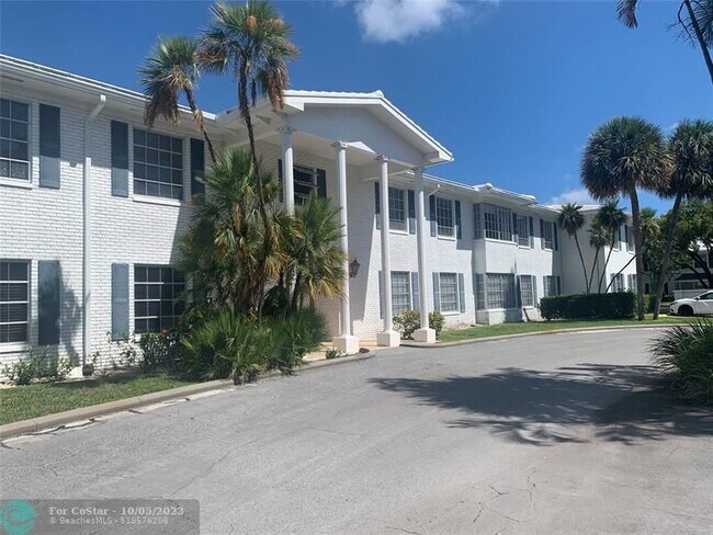 Foto del edificio - 2251 NE 66th St