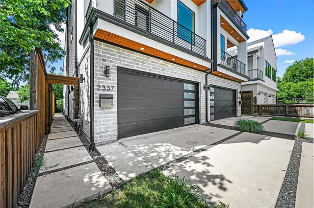 Foto del edificio - 2337 Douglas Ave