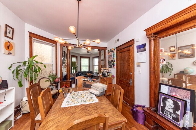 Foto del edificio - 1227 N Rockwell St