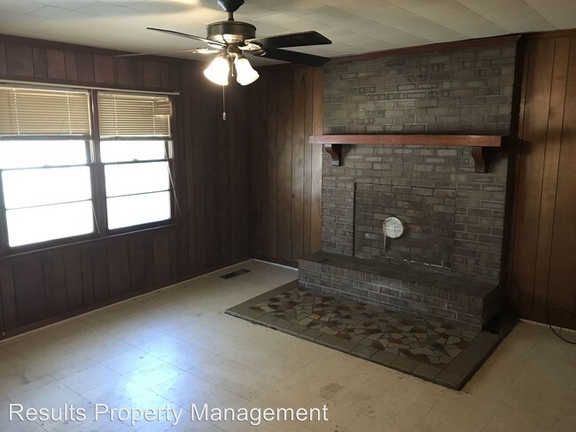 Foto del edificio - 2158 Upper Big Springs Rd