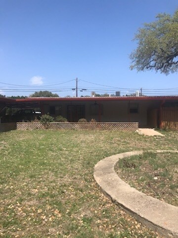 Building Photo - 20045 FM 306