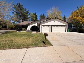 Building Photo - 795 Twin Pines Ct