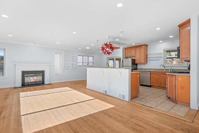 Building Photo - 1407 Leegate Rd NW