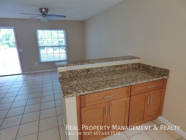 Foto del edificio - Newly renovated 4 BR Home In Clearview Hei...