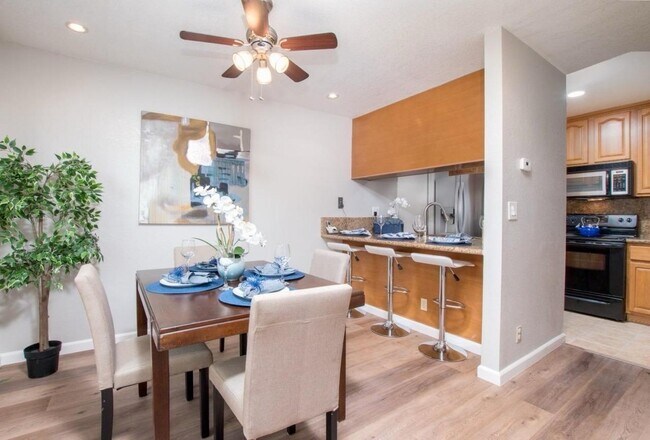 Building Photo - 1826 Home Gate Dr