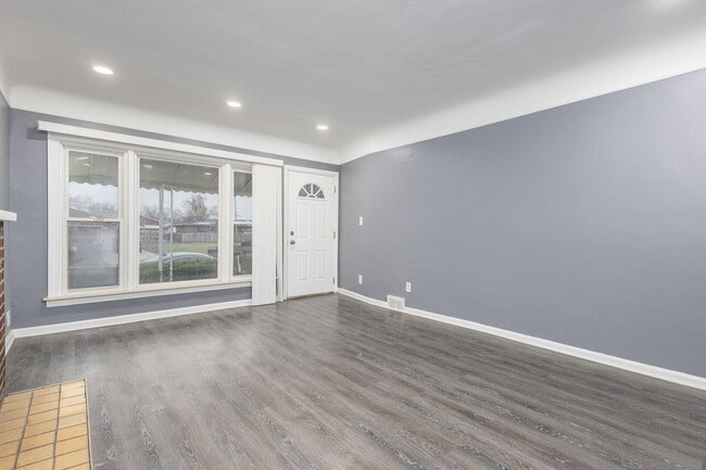 Building Photo - 3970 11th St