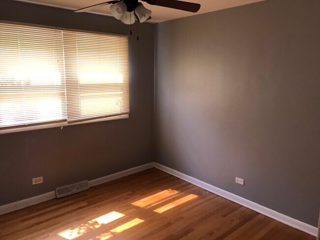 Foto del edificio - 3821 Morse Ave