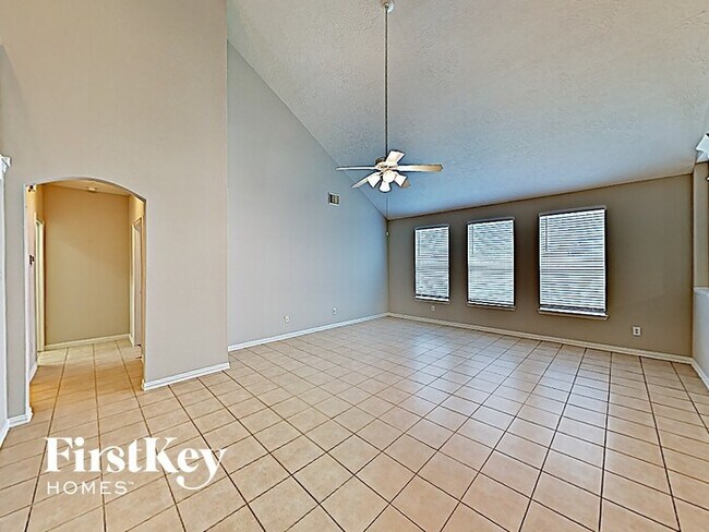 Building Photo - 31219 Fountainbrook Park Ln