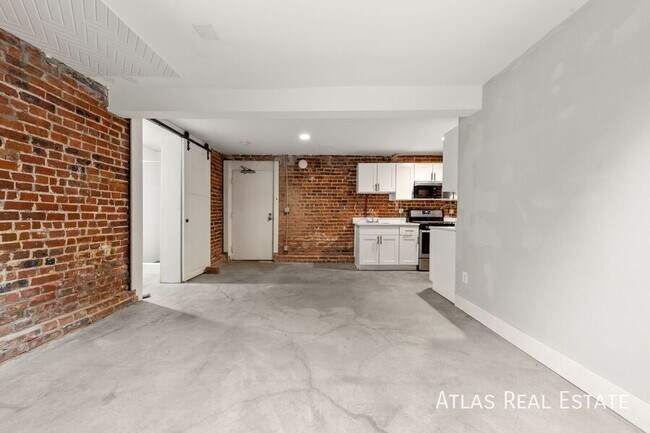 Foto del edificio - 1066 N Clarkson St
