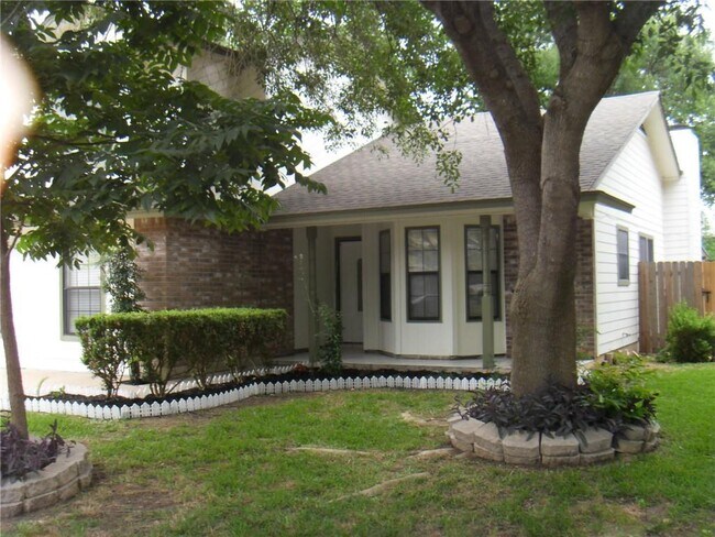 Foto del edificio - 513 Maple Run Dr