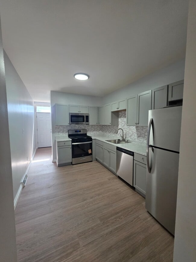 Building Photo - 1609 Brighton Pl