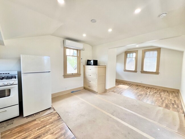 Building Photo - Charming Bluff Park Studio – Bright, Private, and Move-In Ready!