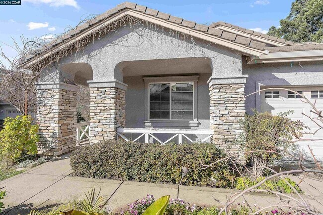 Foto del edificio - 350 Caroni St