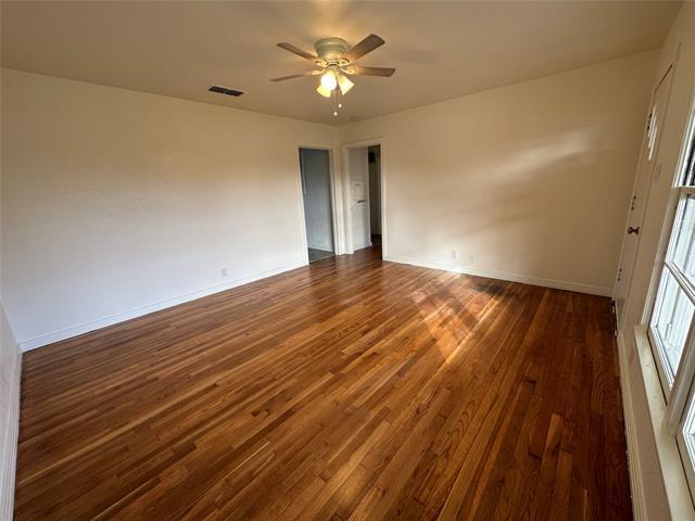 Foto del edificio - 315 W Main St