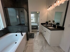 Building Photo - 177 Hidden Peak Dr