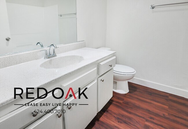 Building Photo - Bright One Bedroom With Kitchen Appliance,...