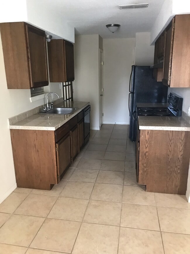 Building Photo - 116 Angelita Dr
