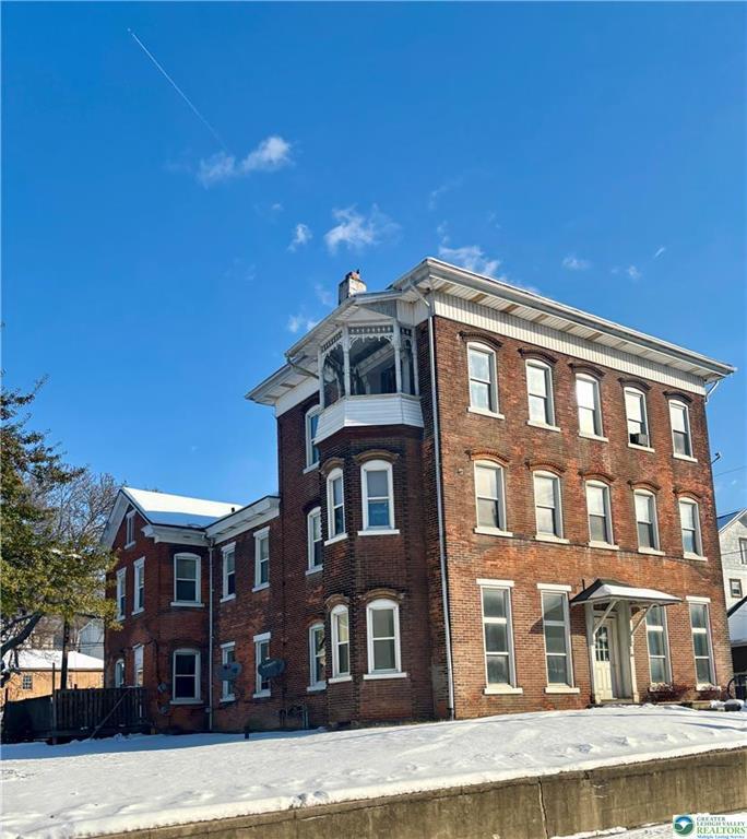 Foto principal - 350 Main St