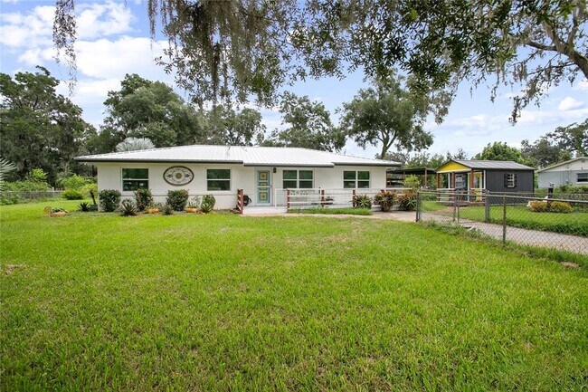 Foto del edificio - 1377 Spring Garden Ranch Rd