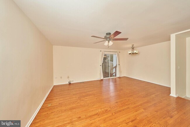 Building Photo - 14426 Four Chimney Dr