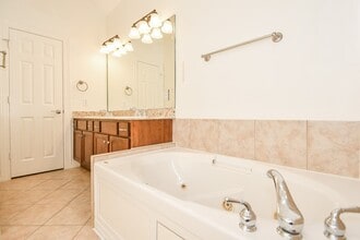 Building Photo - 3313 New Garden View Ln