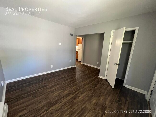 Foto del edificio - 822 Wall St