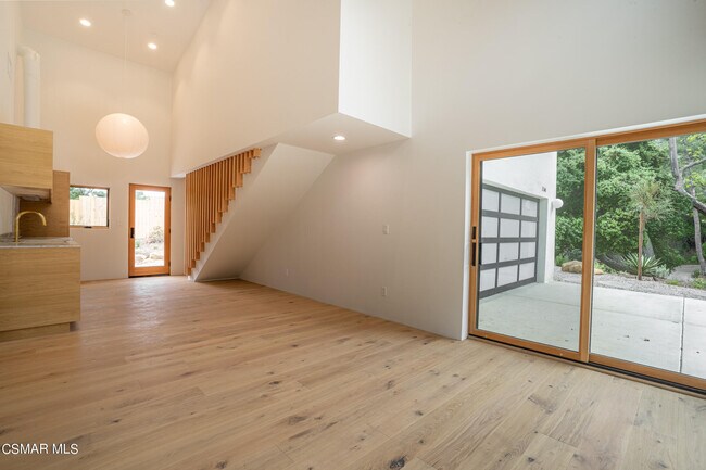 Foto del edificio - 31340 Mulholland Hwy