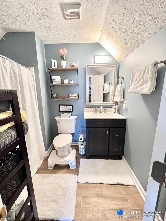 Foto del edificio - 2 br, 2 bath House - 7725 Eunice Dr