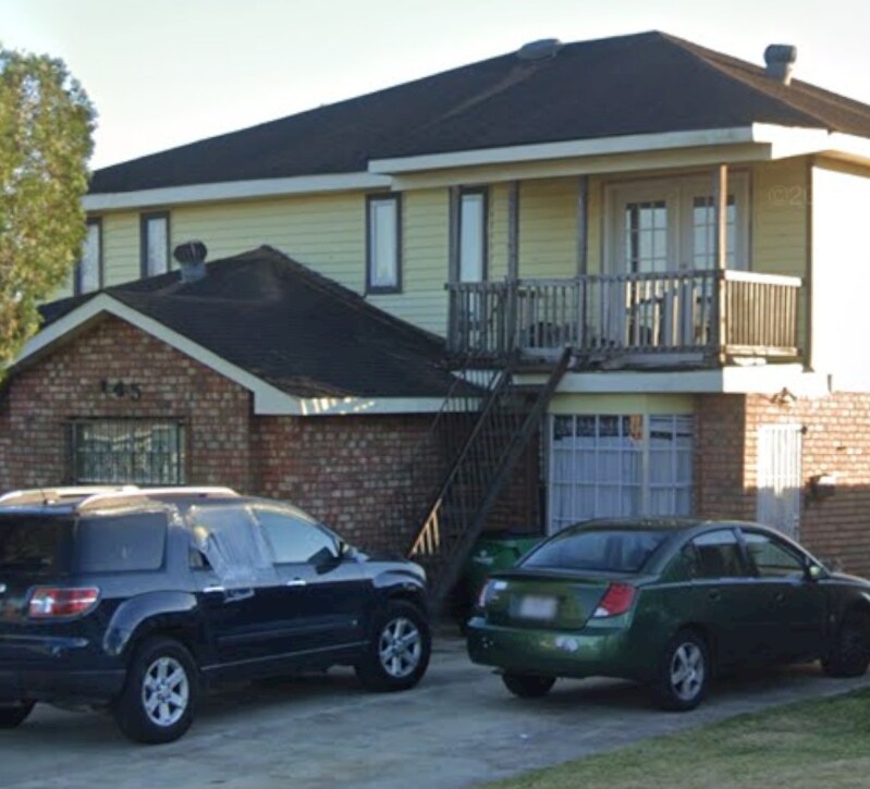 Foto del edificio - 145 Dillard Dr