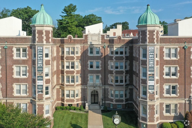 Exterior - The Legacy at Drexel Arms Apartments