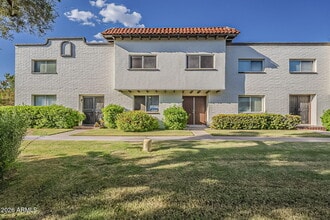 Building Photo - 4324 N Parkway Ave