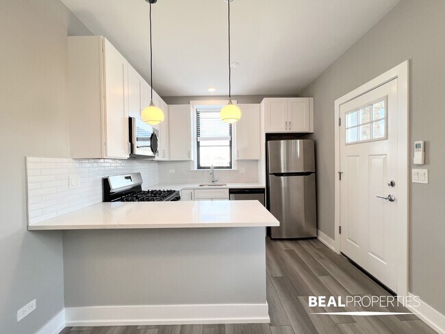 Foto del edificio - 3935 N Janssen Ave