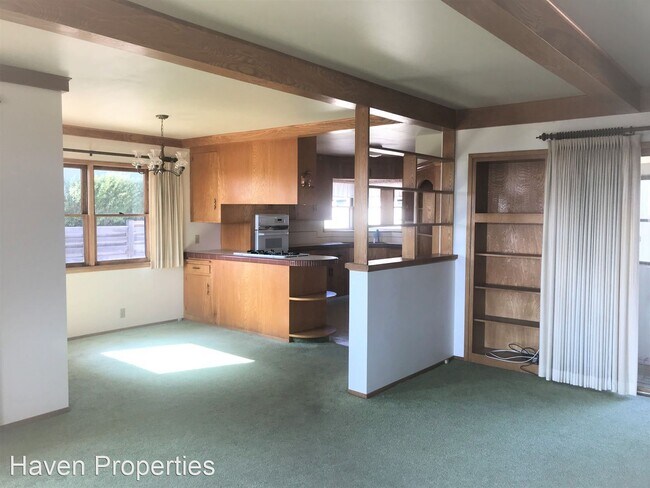 Building Photo - 3 br, 2 bath House - 218 Indio Dr