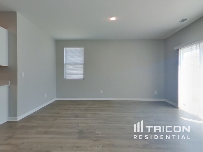 Building Photo - 5009 Benelli Dr