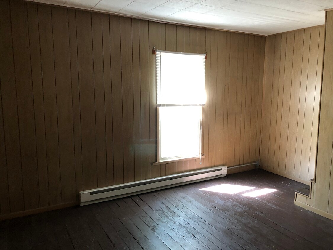 1243 Main St, Johnstown, PA 15909 House for Rent in Johnstown, PA